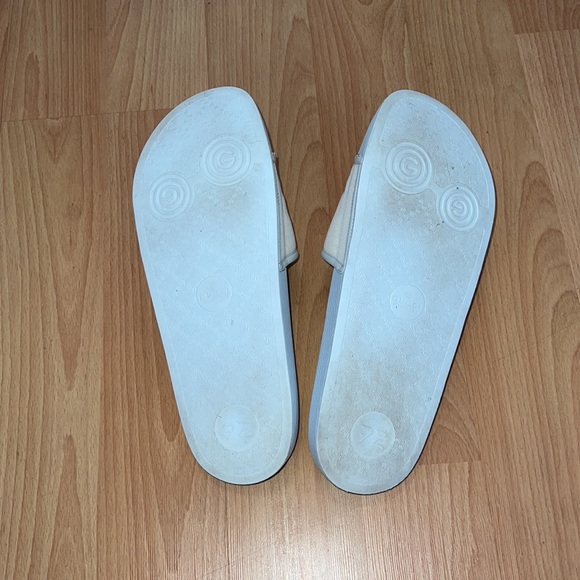 Men’s GUCCI slide sandals - Picture 5 of 10